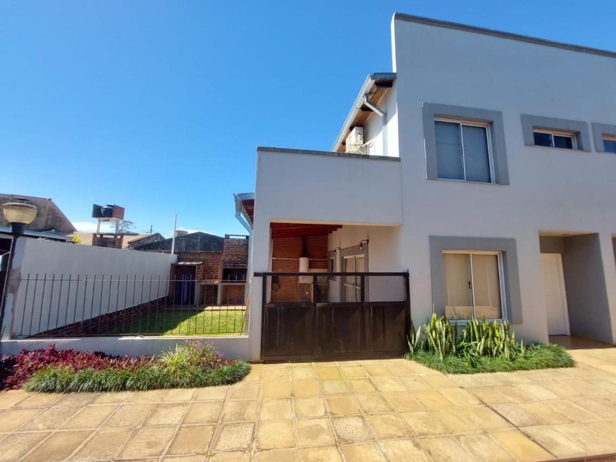 Hermoso Duplex En Barrio Cerrado Posadas Exteriör bild
